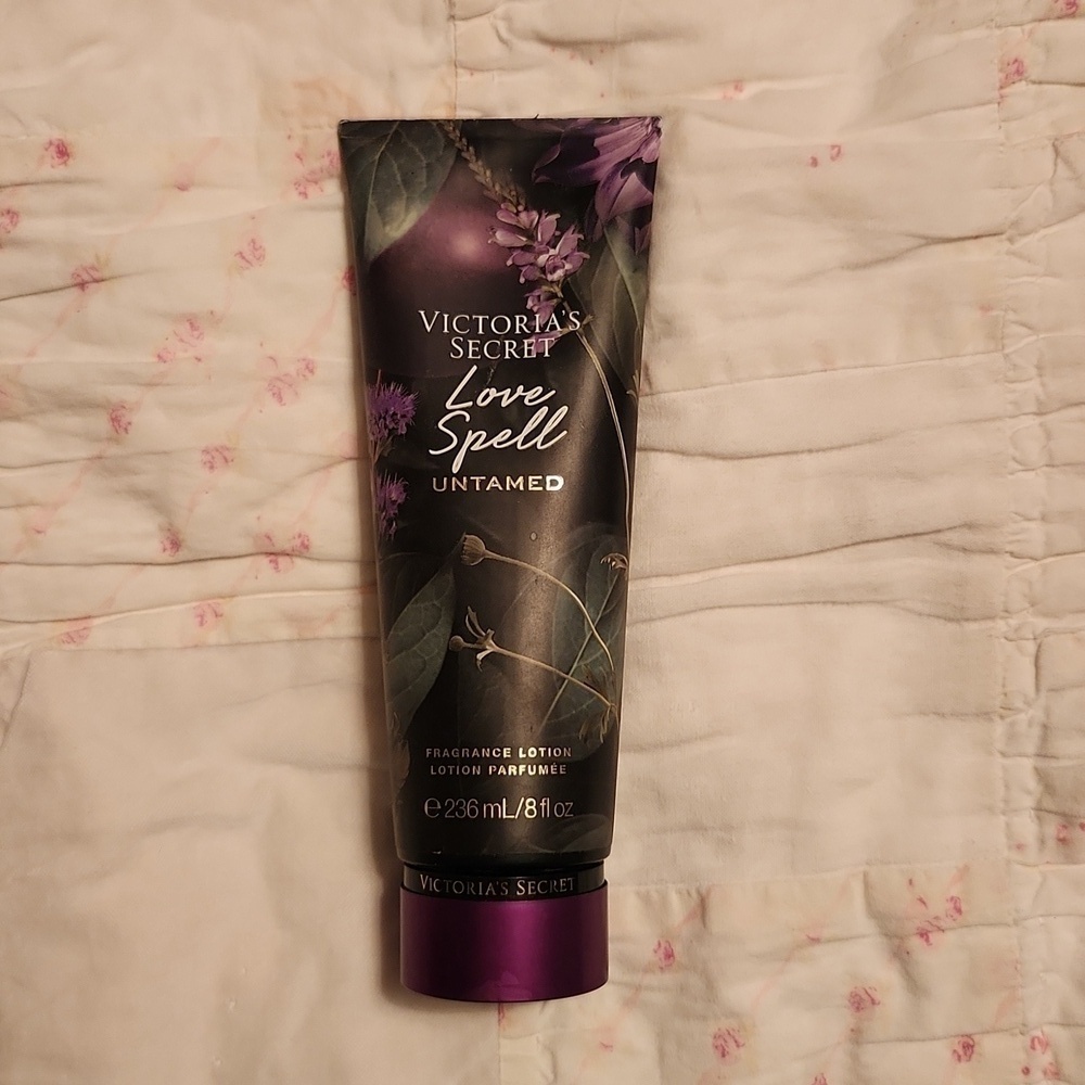 NWT Victoria's Secret Love Spell Untamed Fragrant body lotion